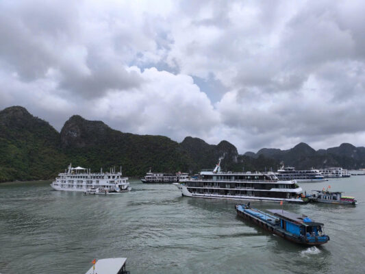 Bai Tu Long Bay Weather in March