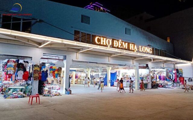 Ha Long night market