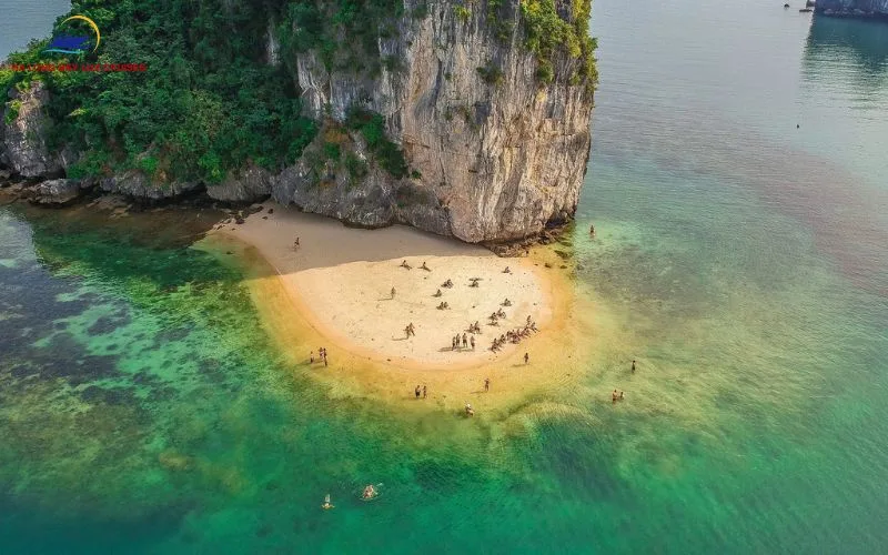 Autumn in Halong Bay