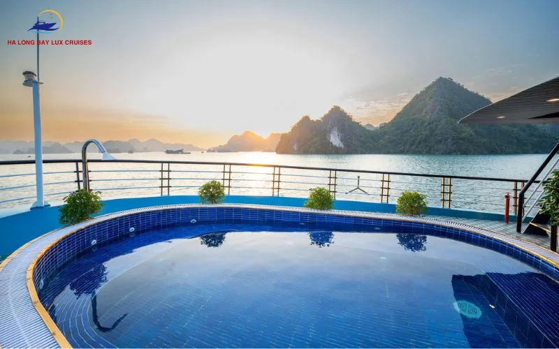 Experience the Halong Bay sunrise