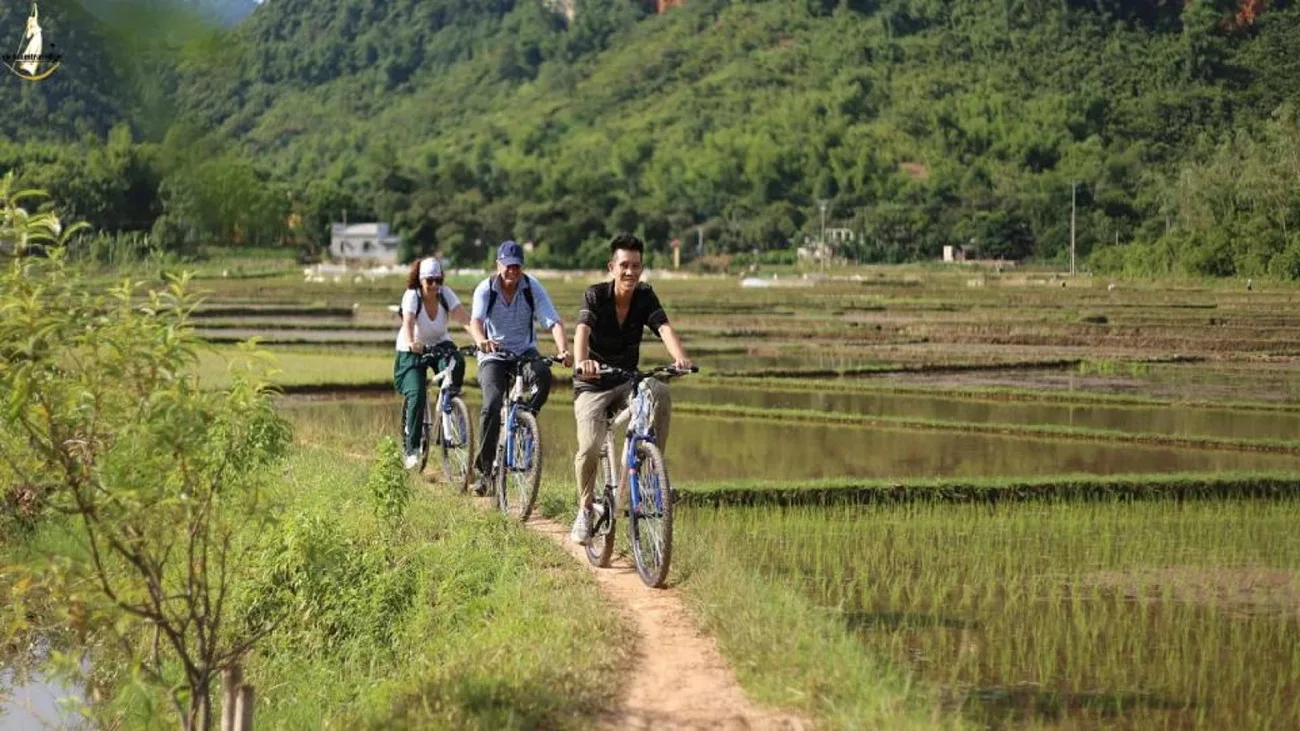Cycling in Ninh Binh