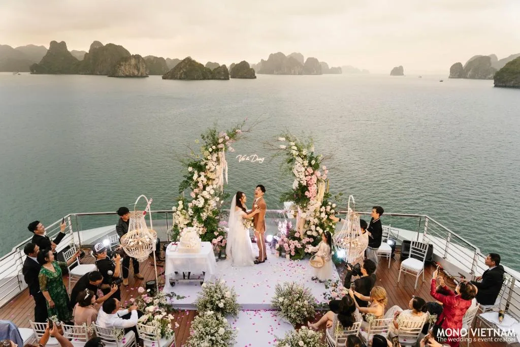 Things to Do on Halong Bay 5-Star Cruises