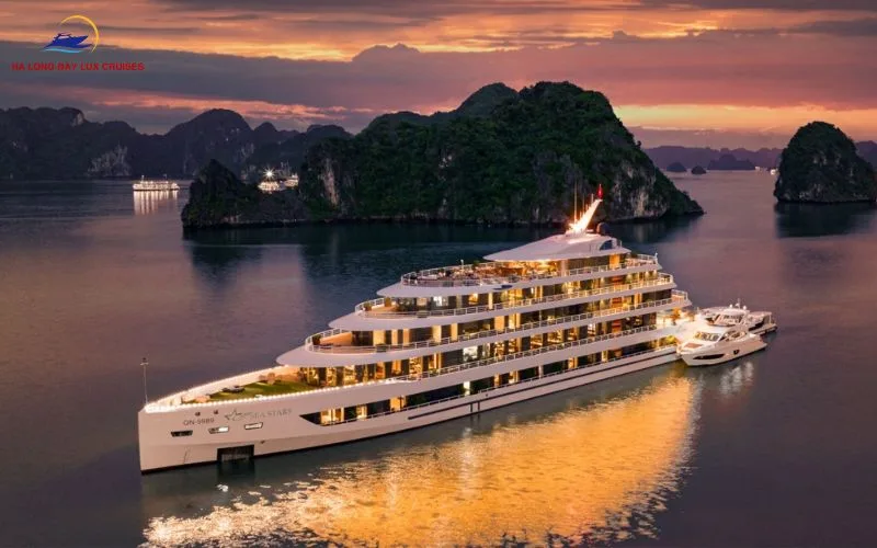 weather features for Halong Bay in November