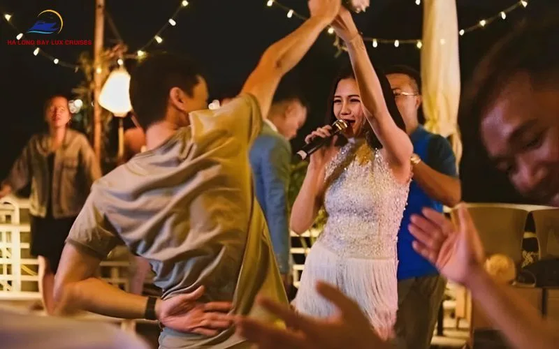 Do Ha Long Bay cruises have karaoke?