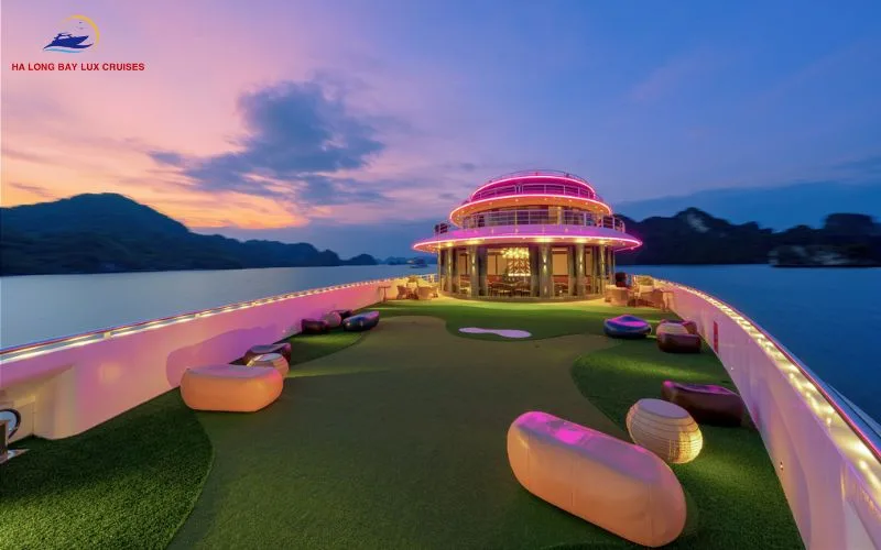 Recommended Ha Long Bay cruise with karaoke & bar