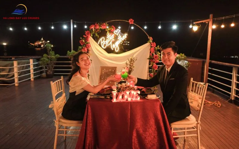 Diverse experiences updated by season