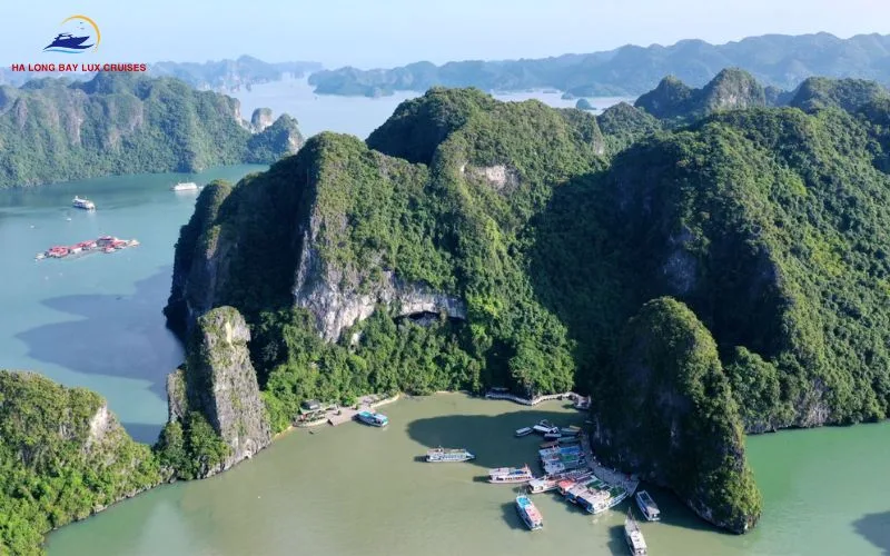 Ha Long Bay Lux Cruises is highly rated for transparent and consistent pricing