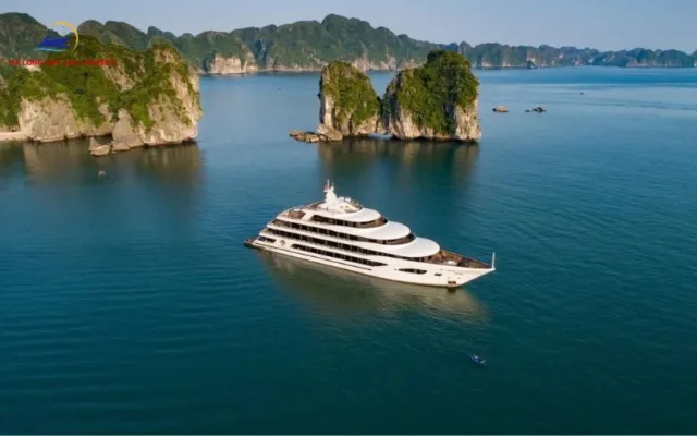 Ha Long Bay Lux Cruises offers premium tours from Da Nang to Ha Long Bay