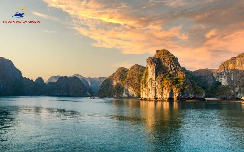 Ha Long Bay enters its most popular tourist season of the year