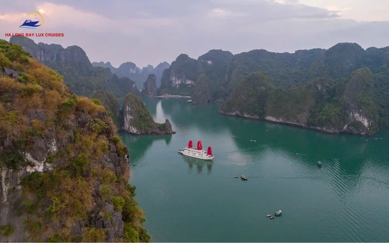Overview of Ginger Cruise Halong Bay Vietnam