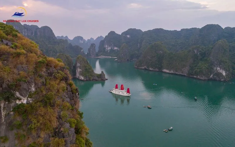 Essence Grand Cruise Halong Bay Experience