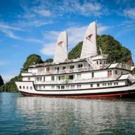 Bai Tu Long Bay 1 Day Cruise: An Ideal 6-Hour Journey to Avoid the Crowds