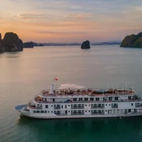 A comprehensive guide to the Paradise Elegance cruise in Ha Long Bay