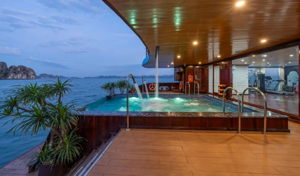 Book a Halong Bay Cruise in Advance