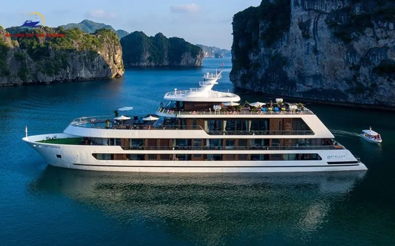 Architectural Grandeur: The Design of a Floating Masterpiece
