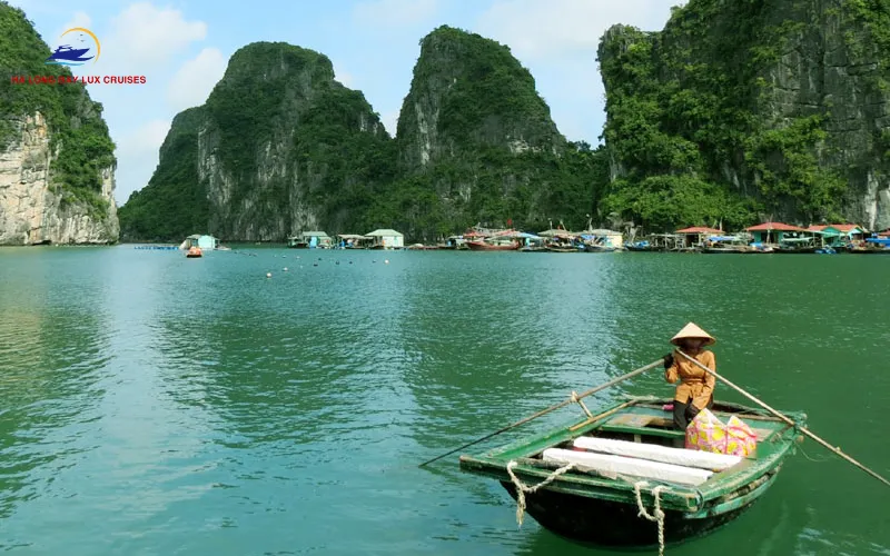 Cruising Guide: How to Visit the Floating Communities Legally in 2026