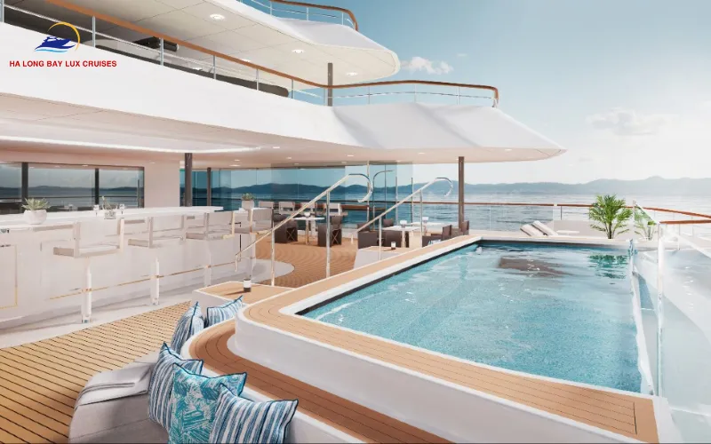 A Virtual Luxury Cruise Ship Tour: What Does True Comfort Look Like?