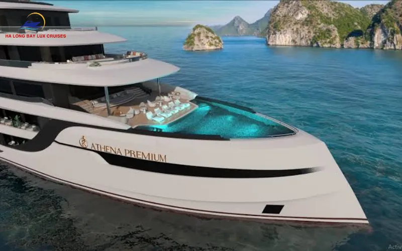 How Onboard Art Classes Operate Across Luxury Fleets